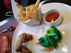 -WOLFGANG PUCK KITCHEN & BAR(迪士尼小镇店)