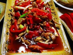 -周老三跷脚牛肉·全牛火锅(非遗传承店)