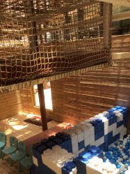 -PIPIKINGDOM皮皮王国欢乐号(欢乐海岸购物中心店)