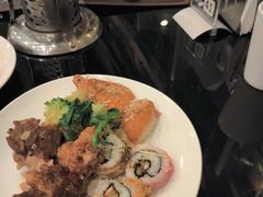 -怡豪大饭店·银顶旋转餐厅