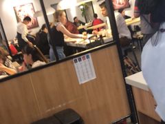 大堂-吉祥馄饨(虹桥火车站店)