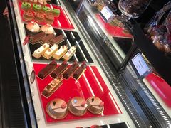 -Salon de The de Joel Robuchon(外滩18号店)