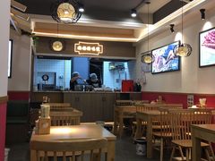大堂-八二小区抄手(三友路店)