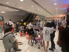 等位区-阪尚皇·原切牛排·烤肉火锅自助(北京路店)