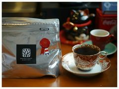 -Be Lived Cafe比例咖啡(摩天轮店)