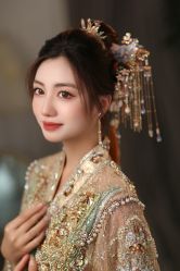 -艾米丽婚纱礼服