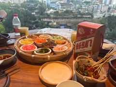 -包整·丝娃娃(一览甲秀楼风景店)