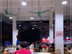 大堂-标记美食新鲜猪杂(兴南大道店)