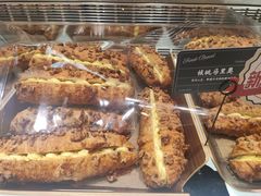 核桃马里奥-红跑车(文三路店)