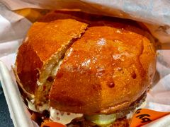 柠香蟹籽牛肉汉堡-JPG canteen(广州寺右公馆店)