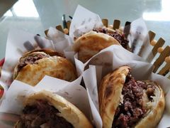 精品火烧-闫家驴肉老店(华电一校店)
