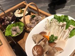 -左庭右院鲜牛肉火锅(环球港店)