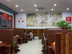 大堂-哈尔滨东北铁锅炖(都督街店)