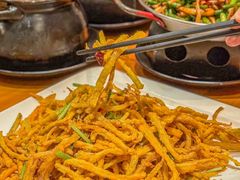 -莲餐厅·湖北菜·潜江小龙虾店(愚园路店)