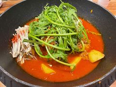 土豆排骨火锅-喇喇排骨火锅·传统韩式脊骨汤(望京西园总店)