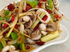 -覃记海鲜美食餐厅