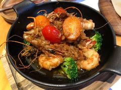 黄油蒜香油浸黑虎虾-火山屋台(新街口店)