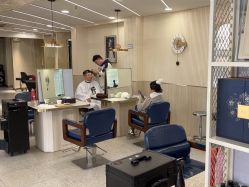 -PE SALON