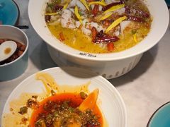 -酸渡·老坛酸菜鱼·现炒下饭菜(港惠新天地店)