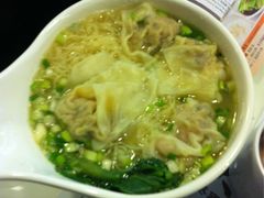 鲜虾云吞面-新大咀港式茶餐厅(宝山万达店)