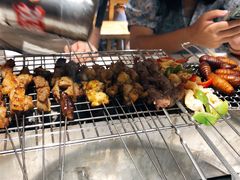 -喜悦小串丹东小黄牛海鲜烧烤大排档(民主广场店)