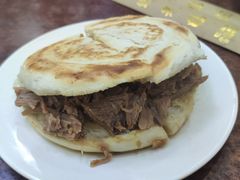 腊汁肉夹馍-汉思肴 热面皮(虬江路店)