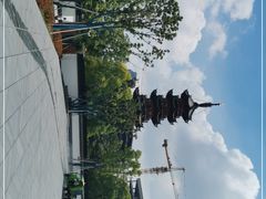 -龙华寺
