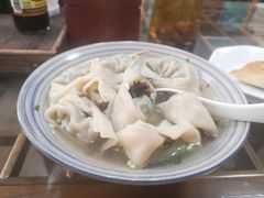 荠菜黑毛猪肉馄饨-老味茶屋(川沙老街店)