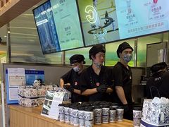 -霸王茶姬(上海静安大悦城店)