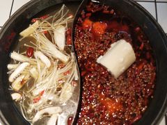 -瓜西西重庆火锅(花溪店)