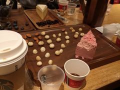 -星巴克臻选(莘庄仲盛店)