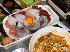 -Show Neua Thai Street Food