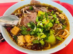 襄阳牛肉面-北大学一食堂