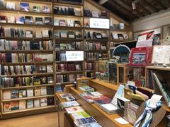 -猫的天空之城概念书店(苏州平江店)