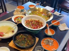 -川流不息·地道川菜·小龙虾(松东路店)