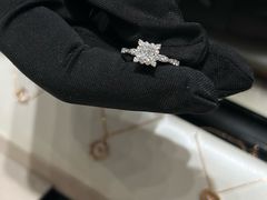 -百年港湾奥特莱斯(香炉礁店)