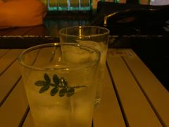 -Mx.cocktail bar