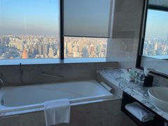 -上海龙之梦万丽酒店