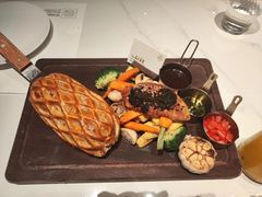 -静香HOUSE·全时段融合餐厅(七星欢乐颂店)