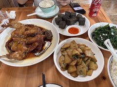 -芦茨金富饭庄·25年老字号·专做稻草鸡