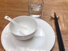 餐具摆设-渝半城经典川粤菜(重庆天地店)