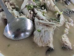 -巩本明鱼屋子