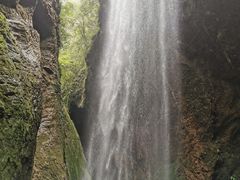 -龙水峡地缝景区