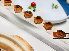 鱼子酱烤鸭-悦江(梅奔中心店)