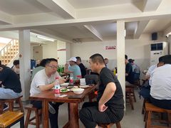 -宝瑞门钉肉饼店