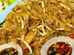 炒河粉-明记烧鱼美味店