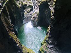 -蝶舞清江·恩施地心谷景区