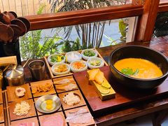 -银米·云南传统过桥米线(双廊黑金冠店)