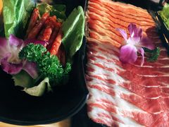 澳洲和牛-三人行骨头王火锅(长寿店)