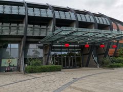 -上海滴水湖皇冠假日酒店